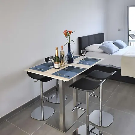 Nautilia 204 - Supérieure Luxe - 2 Personnes Agde